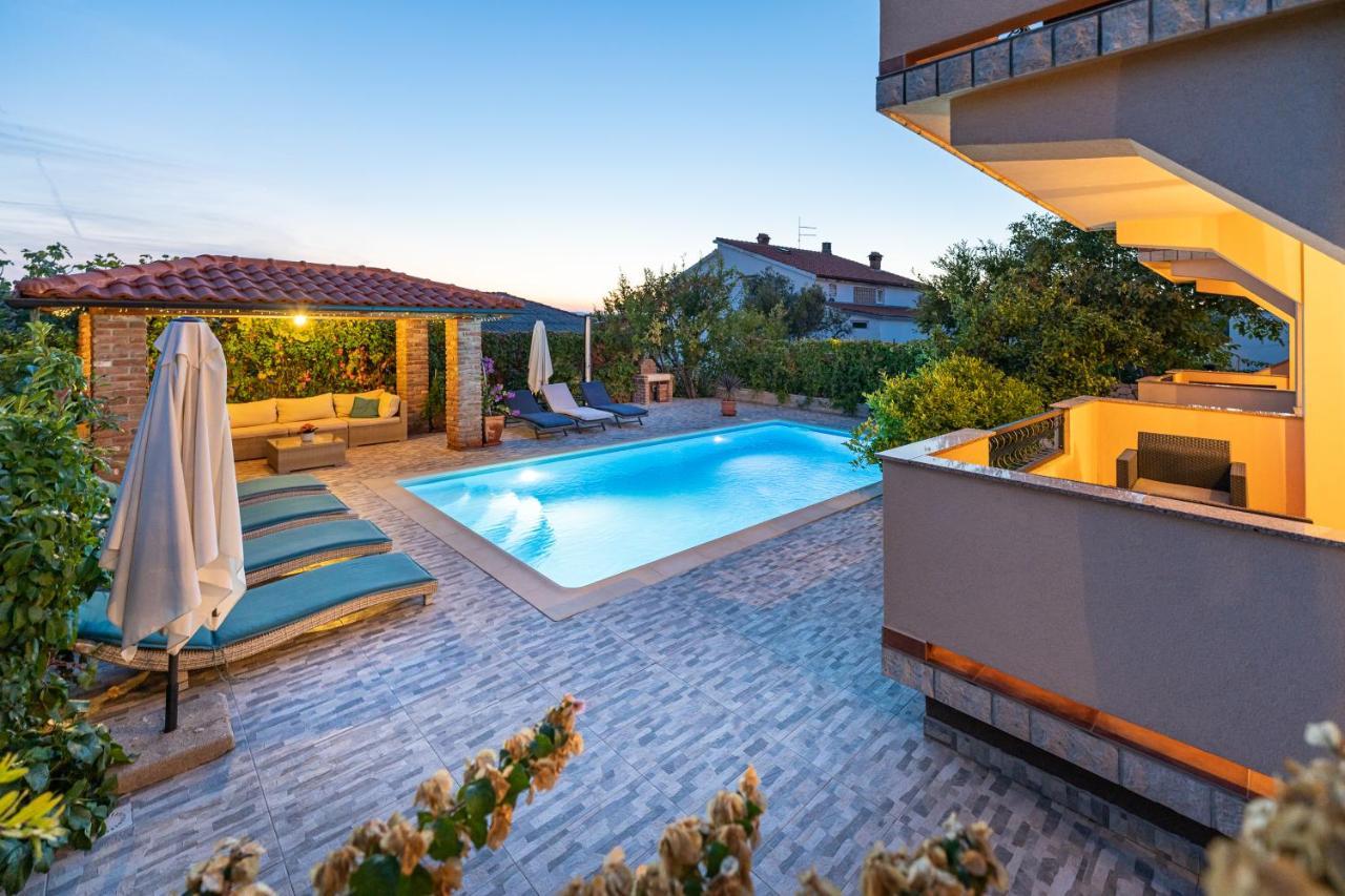 Juric Apartments-Rab Palit Exterior photo