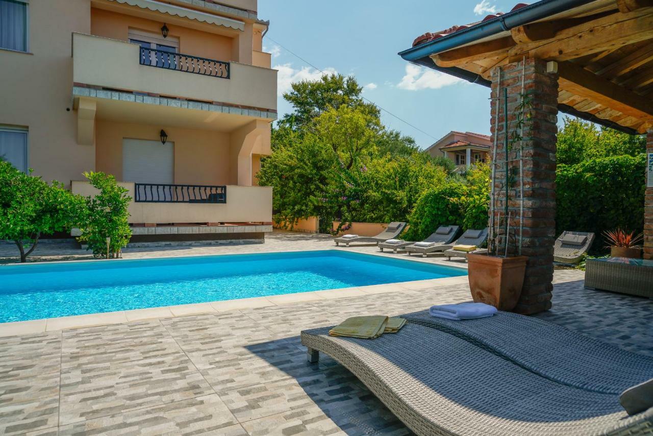Juric Apartments-Rab Palit Exterior photo